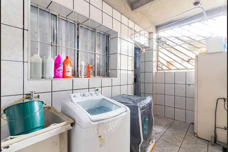 Casa para alugar com 250m², 6 quartos e 2 vagas Casa para alugar com 250m², 6 quartos e 2 vagasÁrea de Serviço