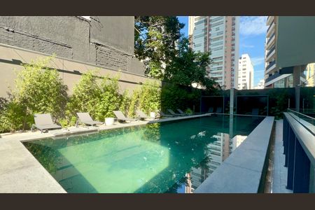 Studio para alugar com 25m², 1 quarto e sem vaga Studio para alugar com 25m², 1 quarto e sem vagaPiscina