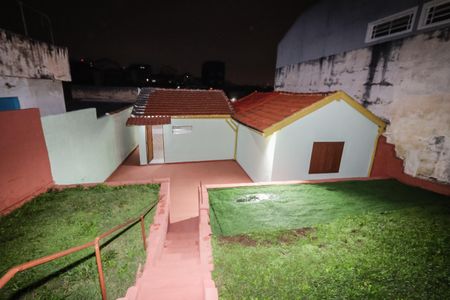 Casa para alugar com 45m², 2 quartos e 1 vagaQuintal