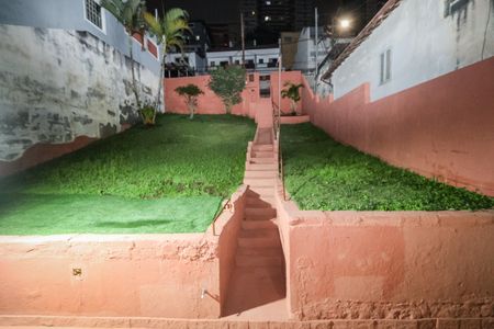 Casa para alugar com 45m², 2 quartos e 1 vagaQuintal