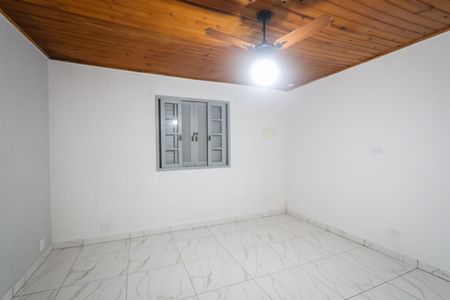 Casa para alugar com 45m², 2 quartos e 1 vagaQuarto