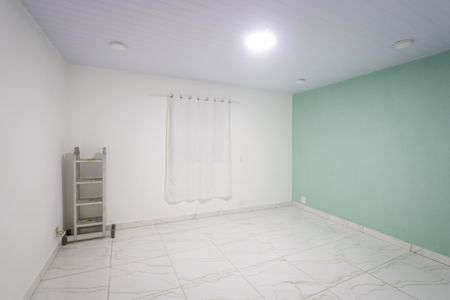 Quarto 2 de casa para alugar com 2 quartos, 45m² em Vila Morse, São Paulo