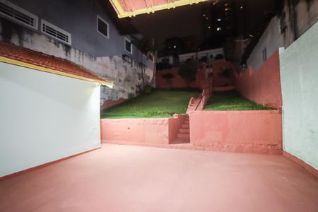 Casa para alugar com 45m², 2 quartos e 1 vagaQuintal