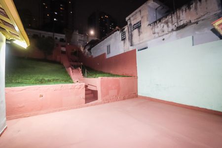 Casa para alugar com 45m², 2 quartos e 1 vagaQuintal