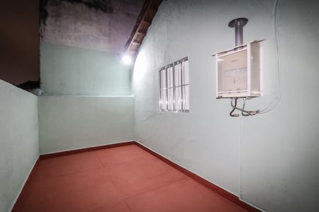 Casa para alugar com 45m², 2 quartos e 1 vagaQuintal traseiro