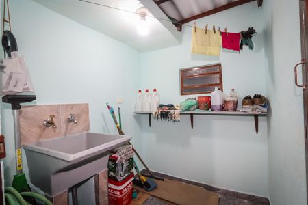 Casa para alugar com 45m², 2 quartos e 1 vagaÁrea de Serviço