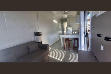 Sala de apartamento para alugar com 1 quarto, 21m² em Rio Tavares, Florianópolis