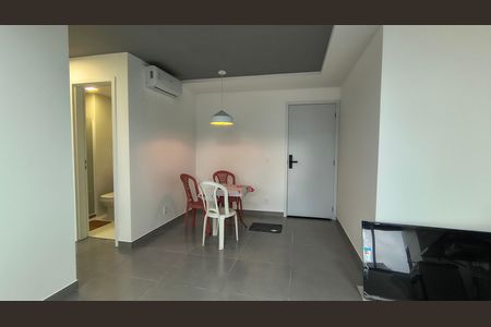 Sala de apartamento para alugar com 2 quartos, 55m² em Barra Olímpica, Rio de Janeiro