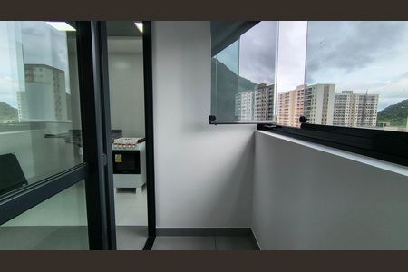 Varanda  de apartamento para alugar com 2 quartos, 55m² em Barra Olímpica, Rio de Janeiro