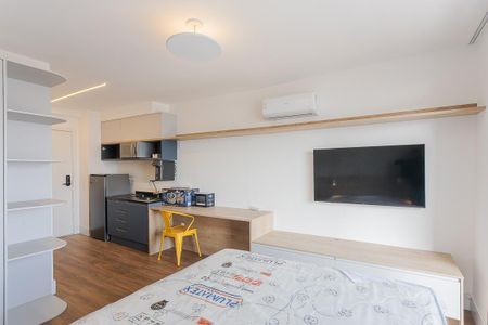 Quarto de kitnet/studio à venda com 1 quarto, 25m² em Pinheiros, São Paulo