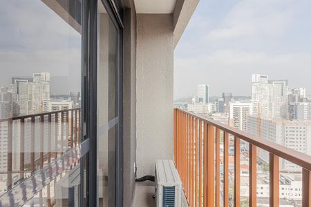 Varanda de kitnet/studio à venda com 1 quarto, 25m² em Pinheiros, São Paulo