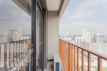 Studio à venda com 25m², 1 quarto e sem vaga Studio à venda com 25m², 1 quarto e sem vagaVaranda