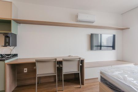 Quarto de kitnet/studio à venda com 1 quarto, 25m² em Pinheiros, São Paulo