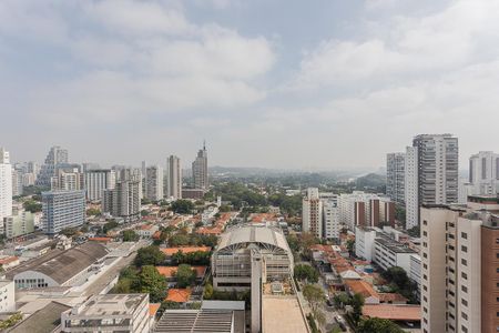 Varanda de kitnet/studio à venda com 1 quarto, 25m² em Pinheiros, São Paulo