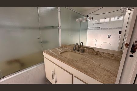 Apartamento à venda com 160m², 3 quartos e 3 vagas