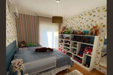 Casa à venda com 640m², 4 quartos e 4 vagas