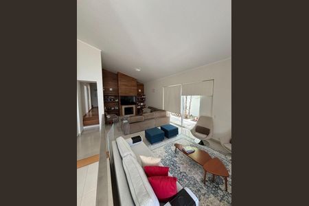 Casa à venda com 640m², 4 quartos e 4 vagas