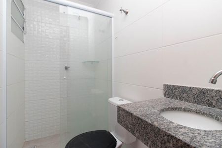Banheiro de apartamento para alugar com 2 quartos, 50m² em Vila Maria Alta, São Paulo