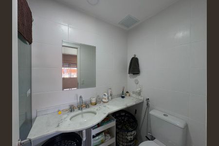 Apartamento para alugar com 67m², 2 quartos e 1 vaga Apartamento para alugar com 67m², 2 quartos e 1 vagaBanheiro