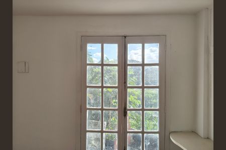 Casa de condomínio para alugar com 100m², 2 quartos e 1 vaga
