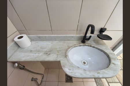 Casa de condomínio para alugar com 100m², 2 quartos e 1 vaga