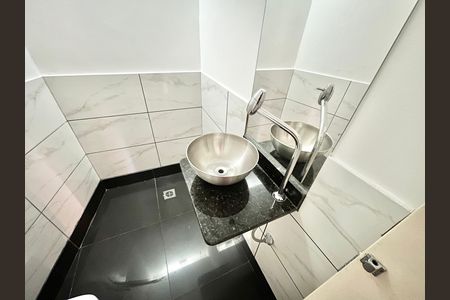 Casa para alugar com 226m², 3 quartos e sem vaga Casa para alugar com 226m², 3 quartos e sem vagaBanheiro