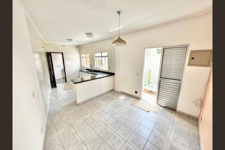 Casa para alugar com 226m², 3 quartos e sem vaga Casa para alugar com 226m², 3 quartos e sem vagaSala/Cozinha