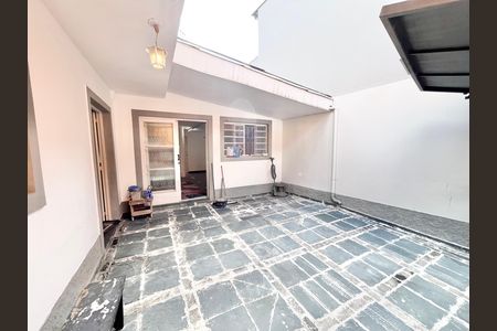 Casa para alugar com 226m², 3 quartos e sem vaga Casa para alugar com 226m², 3 quartos e sem vagaGaragem