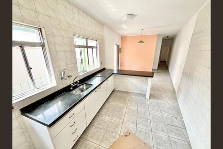 Casa para alugar com 226m², 3 quartos e sem vaga Casa para alugar com 226m², 3 quartos e sem vagaSala/Cozinha