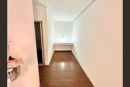 Casa para alugar com 226m², 3 quartos e sem vaga Casa para alugar com 226m², 3 quartos e sem vagaSala/Quarto
