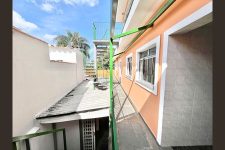 Casa para alugar com 226m², 3 quartos e sem vaga Casa para alugar com 226m², 3 quartos e sem vagaCorredor