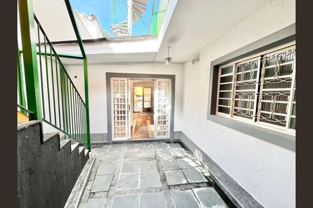 Casa para alugar com 226m², 3 quartos e sem vaga Casa para alugar com 226m², 3 quartos e sem vagaQuintal