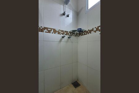 Casa à venda com 101m², 3 quartos e 2 vagas Casa à venda com 101m², 3 quartos e 2 vagasBanheiro da Suíte