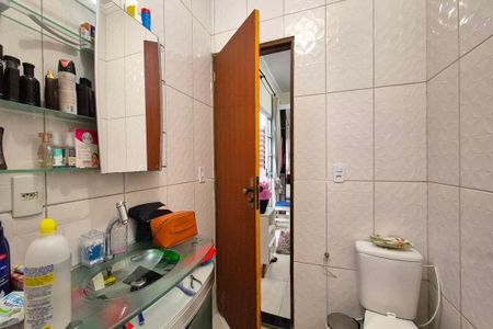 Casa à venda com 101m², 3 quartos e 2 vagas Casa à venda com 101m², 3 quartos e 2 vagasBanheiro da Suíte
