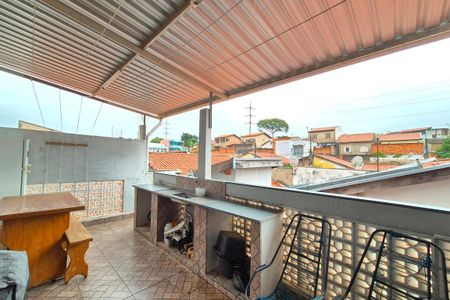Casa à venda com 101m², 3 quartos e 2 vagas Casa à venda com 101m², 3 quartos e 2 vagasÁrea comum - Churrasqueira