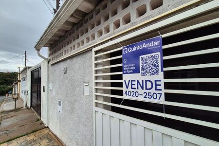 Casa à venda com 101m², 3 quartos e 2 vagas Casa à venda com 101m², 3 quartos e 2 vagasPlaca Instalada