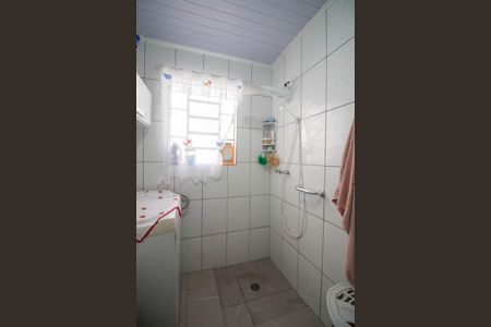 Casa à venda com 220m², 4 quartos e 3 vagas Casa à venda com 220m², 4 quartos e 3 vagasBANHEIRO
