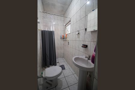 Casa à venda com 220m², 4 quartos e 3 vagas Casa à venda com 220m², 4 quartos e 3 vagasCASA 3- BANHEIRO