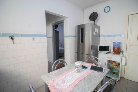 Casa à venda com 220m², 4 quartos e 3 vagas Casa à venda com 220m², 4 quartos e 3 vagasCOZINHA