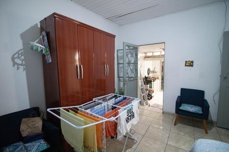 Casa à venda com 220m², 4 quartos e 3 vagas Casa à venda com 220m², 4 quartos e 3 vagasQUARTO 2