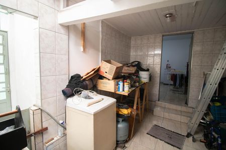 Casa à venda com 220m², 4 quartos e 3 vagas Casa à venda com 220m², 4 quartos e 3 vagasQUINTAL E ÁREA DE SERVIÇO