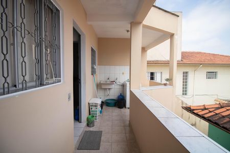 Casa à venda com 220m², 4 quartos e 3 vagas Casa à venda com 220m², 4 quartos e 3 vagasCASA 2- VARANDA