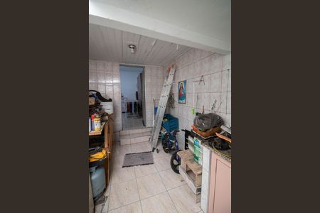 Casa à venda com 220m², 4 quartos e 3 vagas Casa à venda com 220m², 4 quartos e 3 vagasQUINTAL E ÁREA DE SERVIÇO