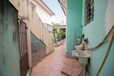 Casa à venda com 220m², 4 quartos e 3 vagas Casa à venda com 220m², 4 quartos e 3 vagasCORREDOR EXTERNO