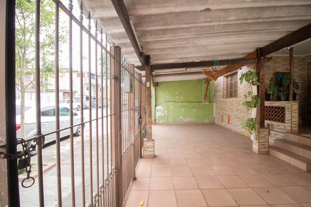 Casa à venda com 220m², 4 quartos e 3 vagas Casa à venda com 220m², 4 quartos e 3 vagasGARAGEM