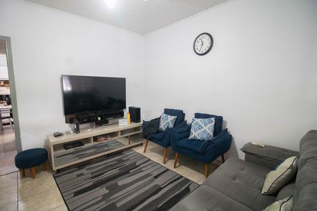 SALA de casa à venda com 4 quartos, 220m² em Parque Peruche, São Paulo