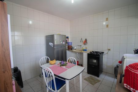 Casa à venda com 220m², 4 quartos e 3 vagas Casa à venda com 220m², 4 quartos e 3 vagasCASA 2- COZINHA
