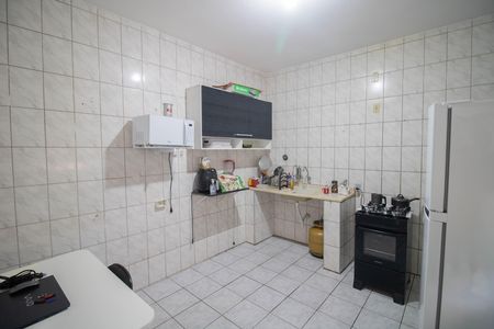 Casa à venda com 220m², 4 quartos e 3 vagas Casa à venda com 220m², 4 quartos e 3 vagasCASA 3- COZINHA