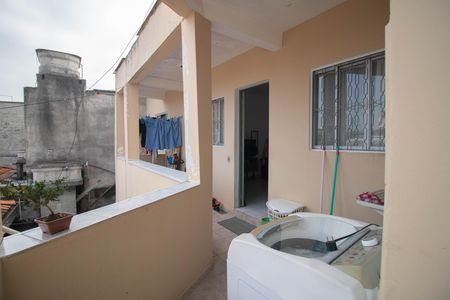 Casa à venda com 220m², 4 quartos e 3 vagas Casa à venda com 220m², 4 quartos e 3 vagasCASA 2- VARANDA