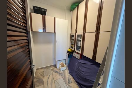 Apartamento para alugar com 195m², 3 quartos e 2 vagasQuarto de Serviço